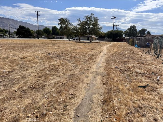 467 S Hewitt, San Jacinto, CA 92583