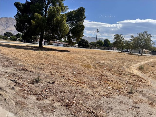 467 S Hewitt, San Jacinto, CA 92583