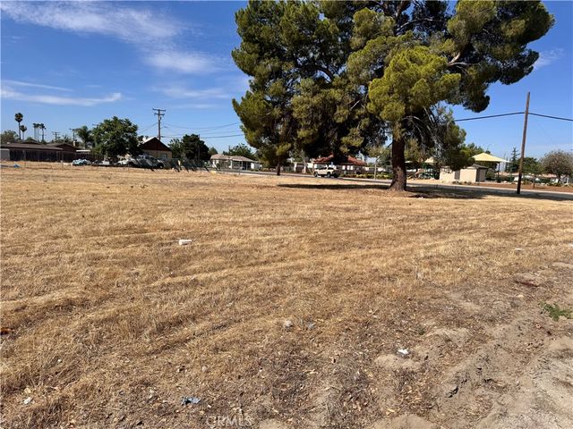 467 S Hewitt, San Jacinto, CA 92583
