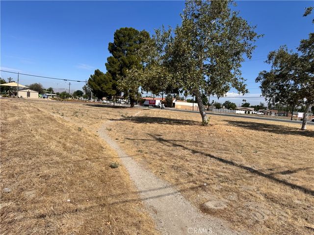 467 S Hewitt, San Jacinto, CA 92583