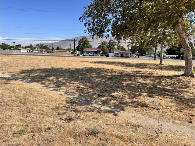 467 S Hewitt, San Jacinto, CA 92583