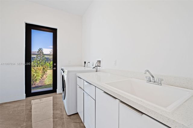 14920 SW 16th Ct, Davie, FL 33326