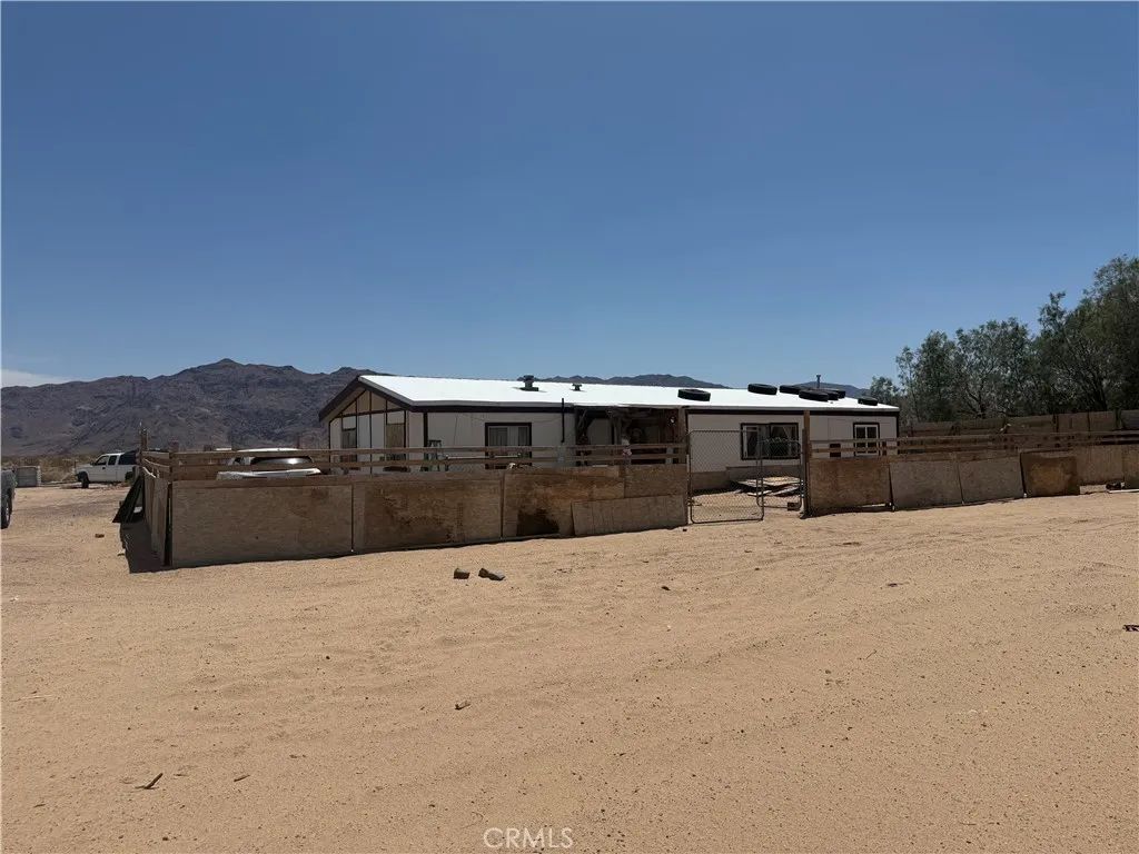 33033 Mountain View Road, Newberry Springs, CA 92365