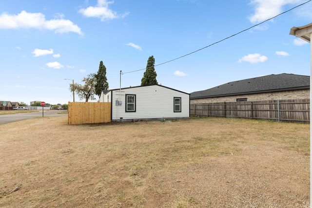 1100 N Terrell St, Midland, TX 79701