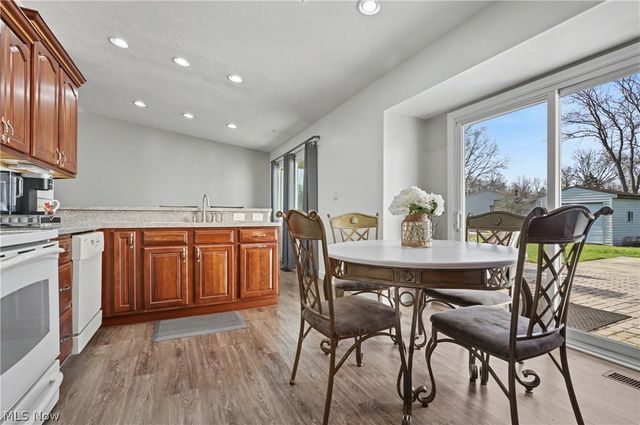 6360 Ramblewood Drive, Mentor, OH 44060