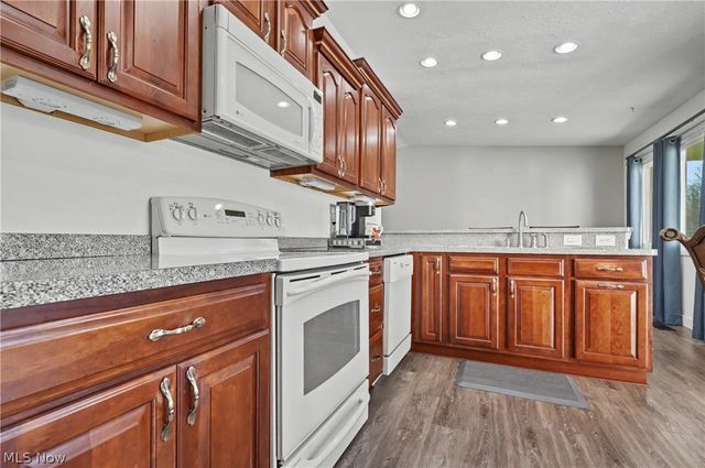 6360 Ramblewood Drive, Mentor, OH 44060