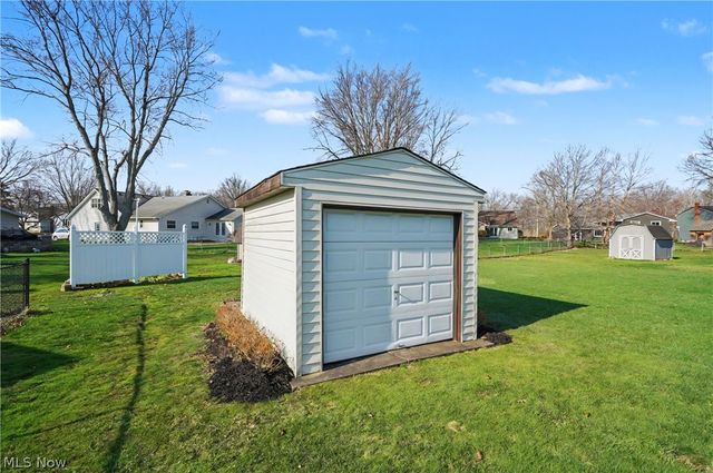 6360 Ramblewood Drive, Mentor, OH 44060