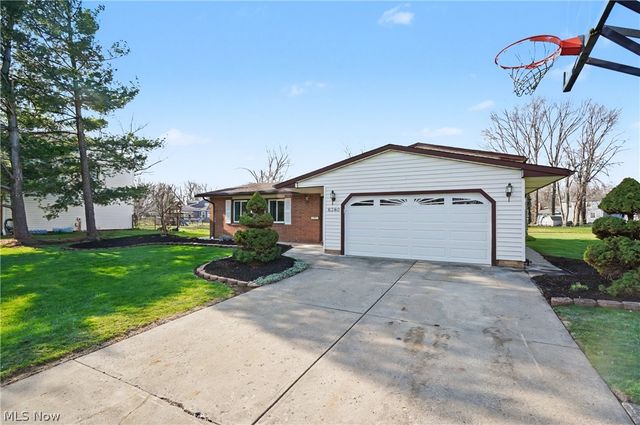 6360 Ramblewood Drive, Mentor, OH 44060