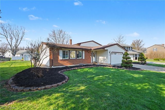 6360 Ramblewood Drive, Mentor, OH 44060