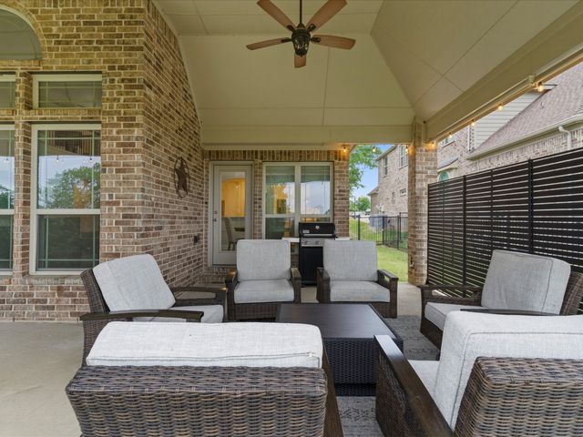 1229 Ardglass Trail, Corinth, TX 76210