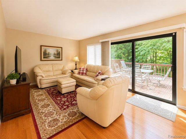 22859 Cranbrooke Drive, Novi, MI 48375