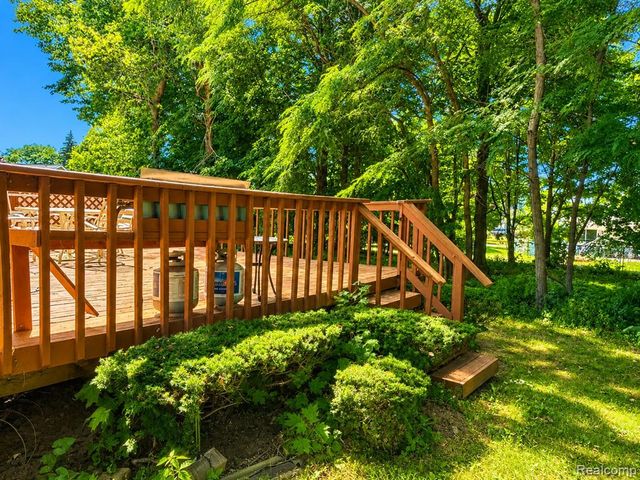 22859 Cranbrooke Drive, Novi, MI 48375