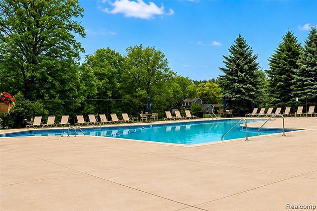 22859 Cranbrooke Drive, Novi, MI 48375