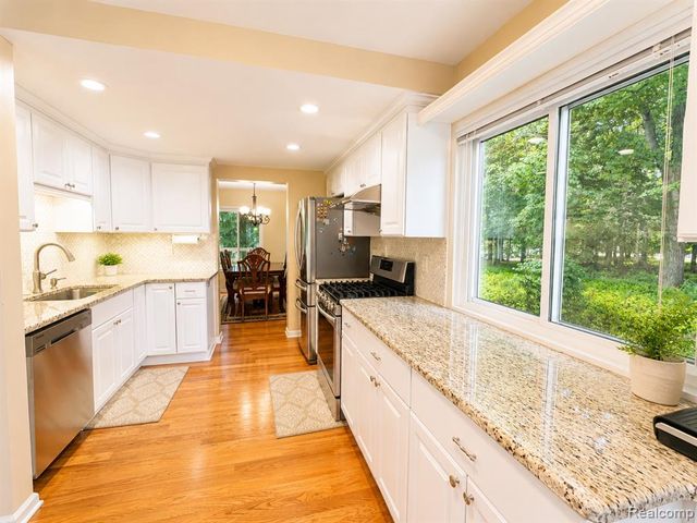 22859 Cranbrooke Drive, Novi, MI 48375