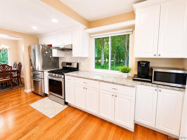 22859 Cranbrooke Drive, Novi, MI 48375