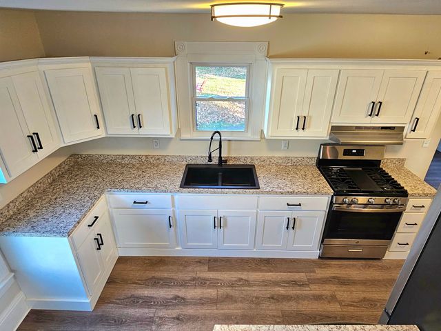 104 W Hotchin Avenue, White Pigeon, MI 49099