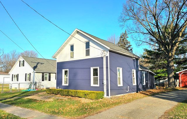 104 W Hotchin Avenue, White Pigeon, MI 49099