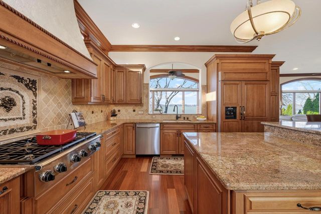 2202 Colladay Point Drive, Stoughton, WI 53589