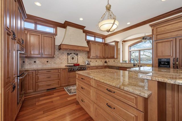 2202 Colladay Point Drive, Stoughton, WI 53589