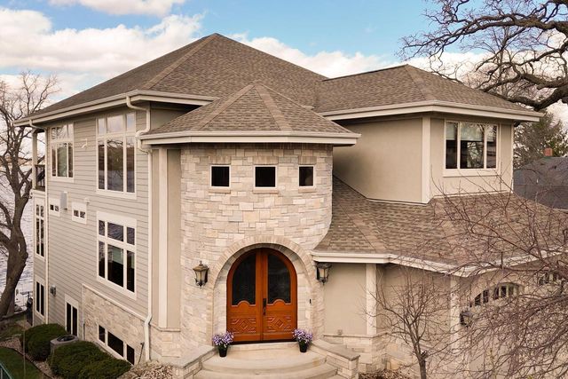 2202 Colladay Point Drive, Stoughton, WI 53589