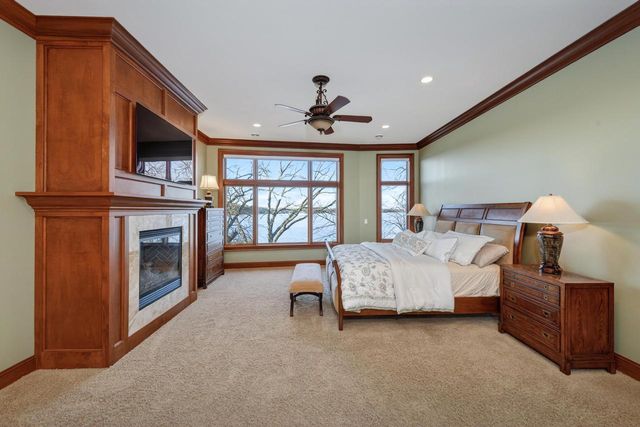 2202 Colladay Point Drive, Stoughton, WI 53589