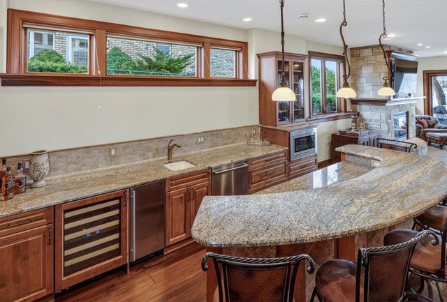 2202 Colladay Point Drive, Stoughton, WI 53589