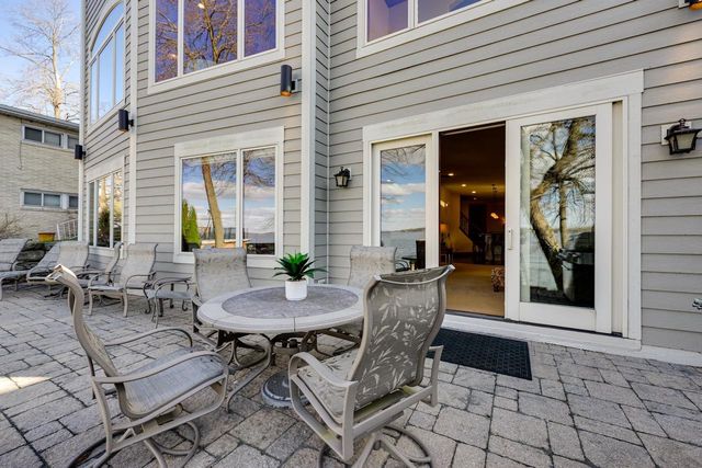 2202 Colladay Point Drive, Stoughton, WI 53589