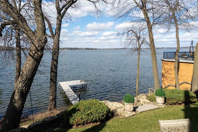 2202 Colladay Point Drive, Stoughton, WI 53589