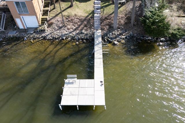2202 Colladay Point Drive, Stoughton, WI 53589