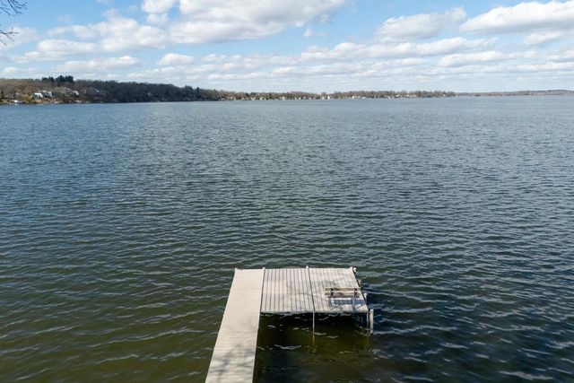 2202 Colladay Point Drive, Stoughton, WI 53589