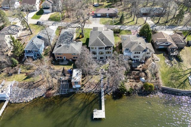 2202 Colladay Point Drive, Stoughton, WI 53589