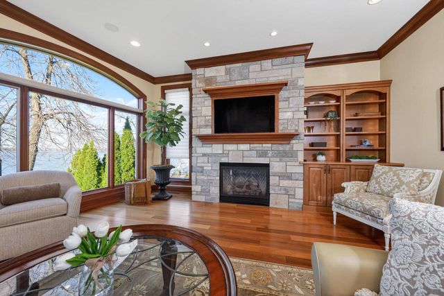 2202 Colladay Point Drive, Stoughton, WI 53589