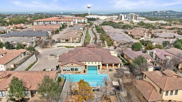 108 Rivalto CIR 2, Lakeway, TX 78734