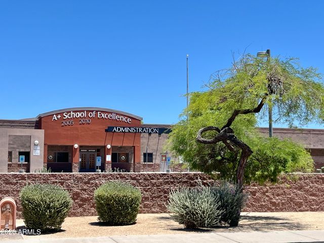 3419 W VIA MONTOYA Drive, Phoenix, AZ 85027