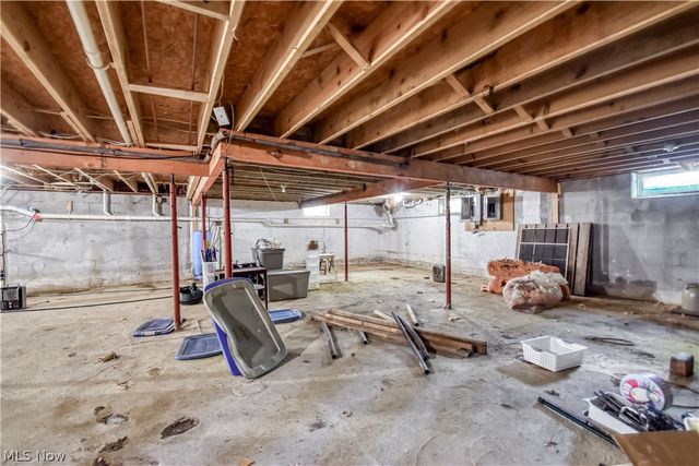 15310 Hart Road, Montville, OH 44064