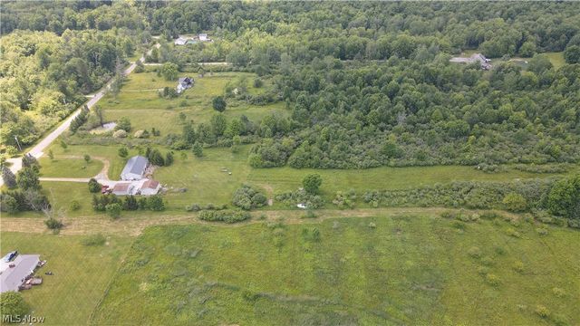 15310 Hart Road, Montville, OH 44064