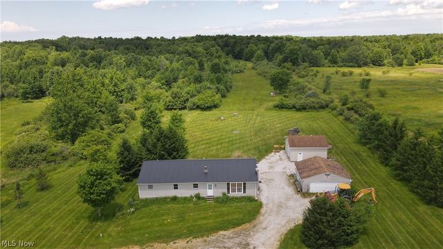 15310 Hart Road, Montville, OH 44064
