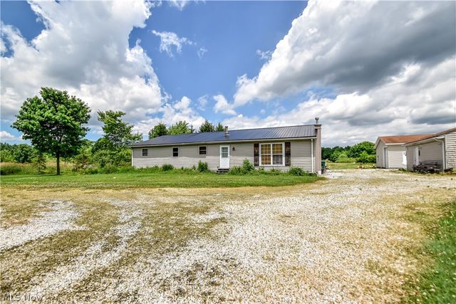 15310 Hart Road, Montville, OH 44064