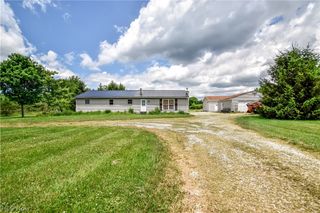15310 Hart Road, Montville, OH 44064
