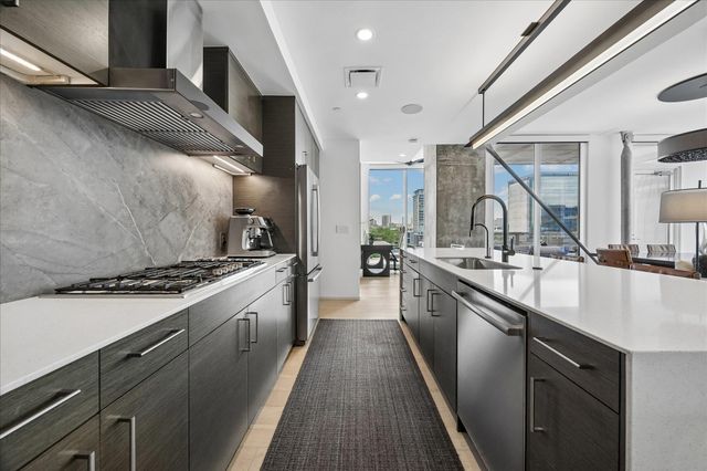 301 West Ave 1004, Austin, TX 78701