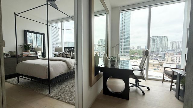 301 West Ave 1004, Austin, TX 78701