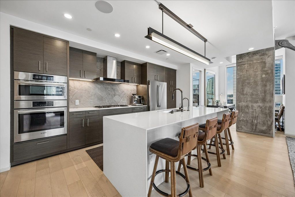 301 West Ave 1004, Austin, TX 78701