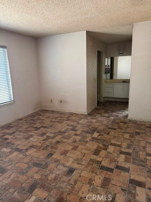 3166 Kilkenny Drive, Riverside, CA 92503 — photo 5