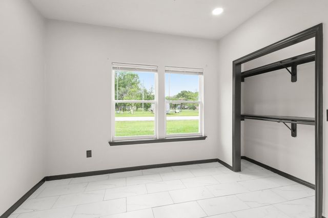 131 S Tyler Road, Goodrich, TX 77335