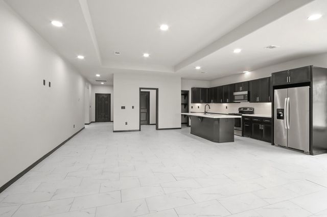 131 S Tyler Road, Goodrich, TX 77335