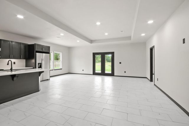 131 S Tyler Road, Goodrich, TX 77335