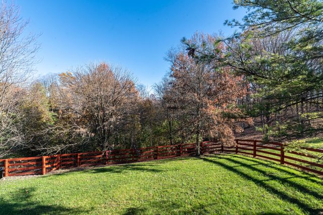 3291 McCowan Drive, Taylor Mill, KY 41015