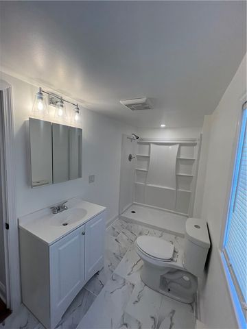 57 Gould Street, Newport, RI 02840