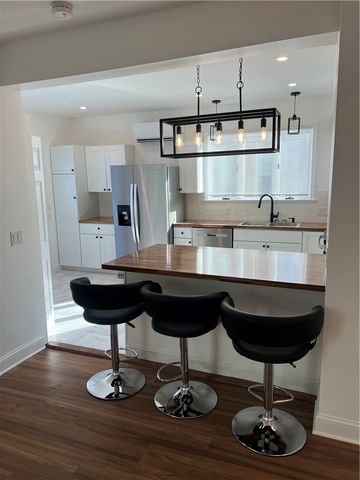 57 Gould Street, Newport, RI 02840