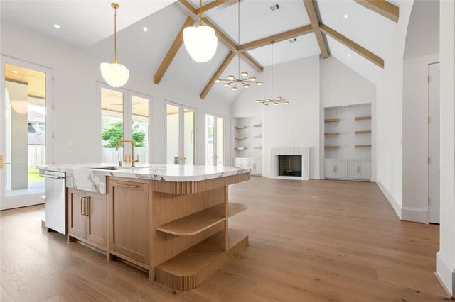 891 W 41st Street, Houston, TX 77018